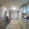 Central Louisville Gem King Size Bed - لويزفيل Central Louisville Gem King Size Bed - لويزفيل