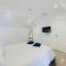 Modern Commercial Street Maisonette