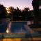 Oasis Apartments & Rooms