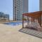 "Astounding Marina studio, walk to beach & Metro"