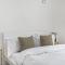 Lady on the Lane- 2 bed Primrose Hill - Londýn
