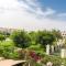 Relaxing villa escape - garden & pool near beach