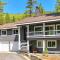 Walk to Donner Lake Truckee Cabin with Private Deck - تروكي