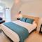 Spacious West End Loft in Charming Family Home - 波特兰