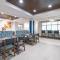 Holiday Inn Express Hotel and Suites Saint Robert by IHG