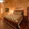 Otter Springs Pool Cabin - سيفيرفيل