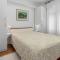 2 Bedroom Awesome Apartment In Tribalj