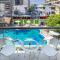 Mermaid Beach Resort - 100m to Beach, Saltwater Pool & BeerGarden