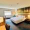 Days Inn & Suites by Wyndham Wynne