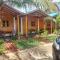 Dots bey beach cabana uppuveli