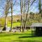 White Hill Lodge - rustic cabin set in a stunning meadow - 塞文欧克斯