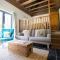 White Hill Lodge - rustic cabin set in a stunning meadow - 塞文欧克斯