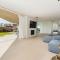 Villa Al Fresco Sitges Center and 10 minutes walk from beach Amaizing Design New Villa and new urbanization - سيتجيس