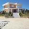 7 Bedroom Cozy Home In Preveza