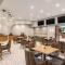 Doubletree by Hilton Fort Myers at Bell Tower Shops