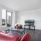 Spacious 2 BR Downtown Condo with Mountain Views - Ванкувер