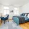 Central Bright and Spacious Appt - Prag