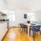 Central Bright and Spacious Appt - Prag