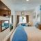 Walk to Lewisville Lake Pet-Friendly Texas Abode!