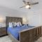Gulffront Bliss: 3BR w/ Stunning Views & Pools - Форт-Майерс-Бич