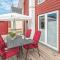 Cozy Home In Büsum With Wifi
