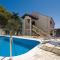 Awesome Home In Tisno With Wifi