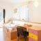 3 Bedroom Pet Friendly Home In Neoric