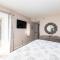 Endless Summer - Oceanfront Oasis with Pool and Balcony - Норт-Топсейл-Бич