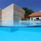 Awesome Home In Donje Rastane