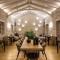 BASSA MAINA Villas & Suites