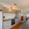 Unwind on The Fairway - Matarangi Holiday Home - 怀蒂昂格