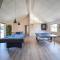 8 Bedroom Beautiful Home In Grenaa