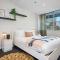 Collins Street Chic Your Stylish Getaway