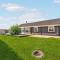 Stunning Home In Vinderup With Kitchen - Vinderup