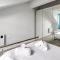 Large 2 Bed 2 Bath Central Manchester