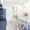 Skyline Serenity 1 Bedroom with Pool Spa Gym