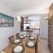 Lovely Home In Marina With Kitchen