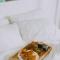 MONTMARTRE ROMANTIC, Bed & Breakfast - Paris