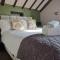 Massive 4 bed with countryside views in Peterborough - Yaxley