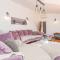 Lovely Home In Brodarica With Jacuzzi