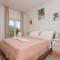 Four-Bedroom Holiday Home In Grubine