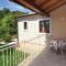 Three-Bedroom Holiday Home In Tinjan