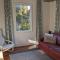 Alkira Cottage - Cozy, Comfortable, and Convenient