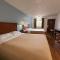 Relax Inn & Suites