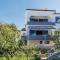 Three-Bedroom Holiday Home In Zaboric Three-Bedroom Holiday Home In Zaboric