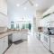 Marco Home - 3BR - Pet Friendly - Pool & Lanai - جزيرة ماركو