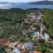 5 Bedroom Cozy Home In Okrug Donji