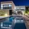 Villa Mariner