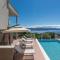 Nice Apartment In Plomin With Jacuzzi