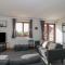 Bluebell Lodge, Meadow view lodges